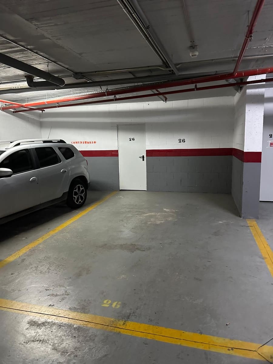 2 sovrum Lägenhet till salu i Nueva Andalucia med pool garage - 579 000 € (Ref: 9468127)