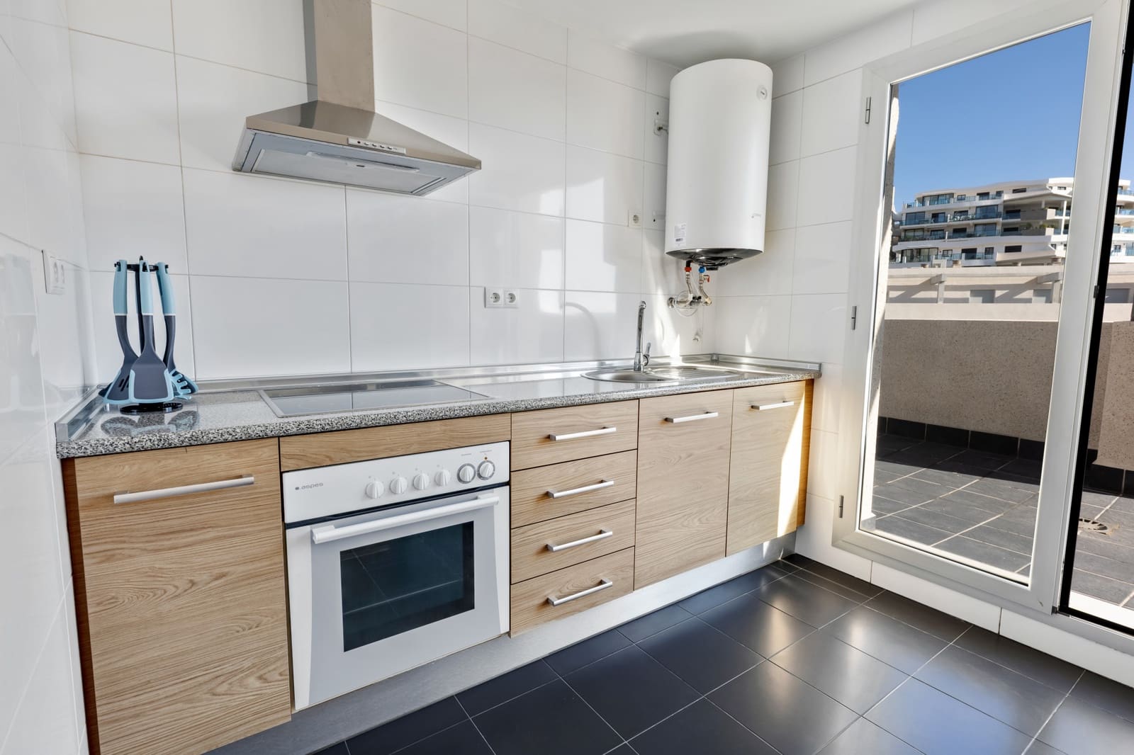 3 sovrum Takvåning till salu i Mijas Costa med pool - 368 000 € (Ref: 9518454)