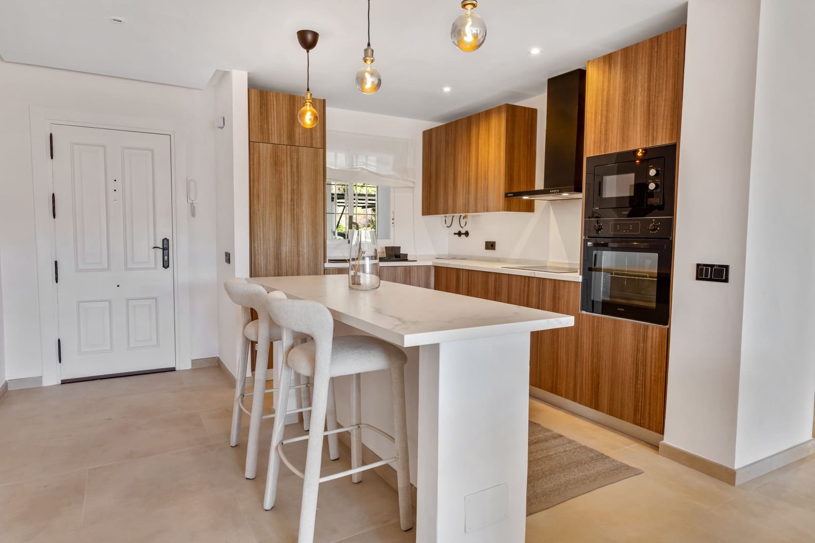 2 slaapkamer Appartement te koop in La Quinta met zwembad garage - € 599.000 (Ref: 9535515)