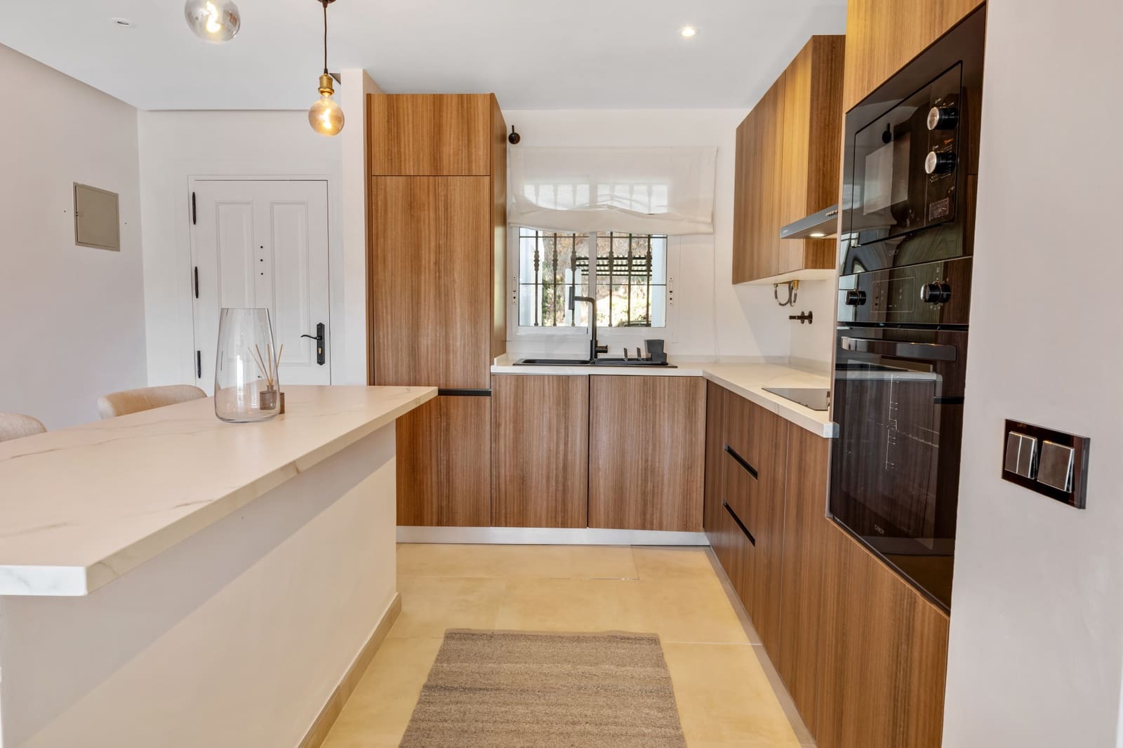 2 slaapkamer Appartement te koop in La Quinta met zwembad garage - € 599.000 (Ref: 9535515)