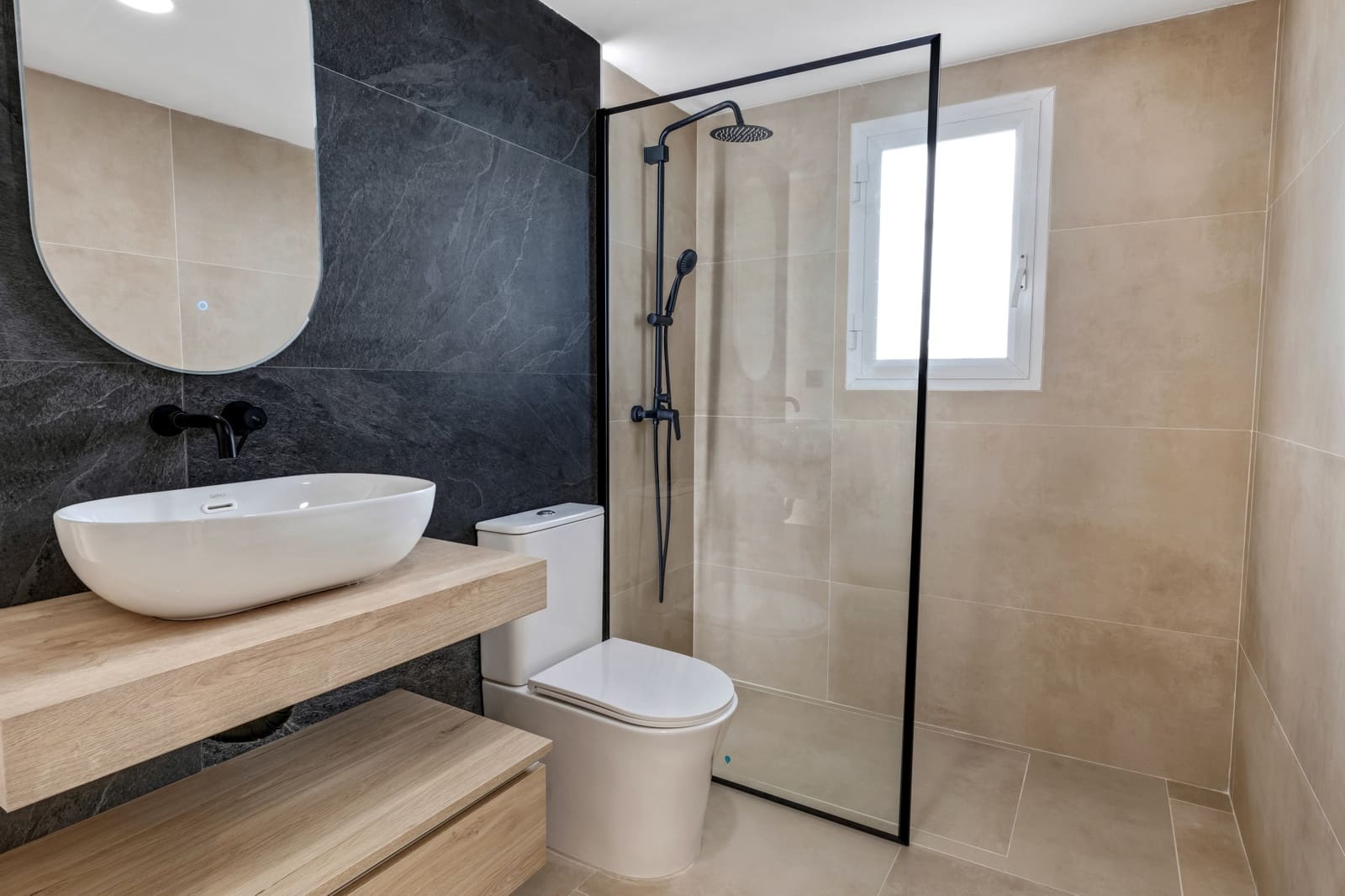 2 slaapkamer Appartement te koop in La Quinta met zwembad garage - € 599.000 (Ref: 9535515)