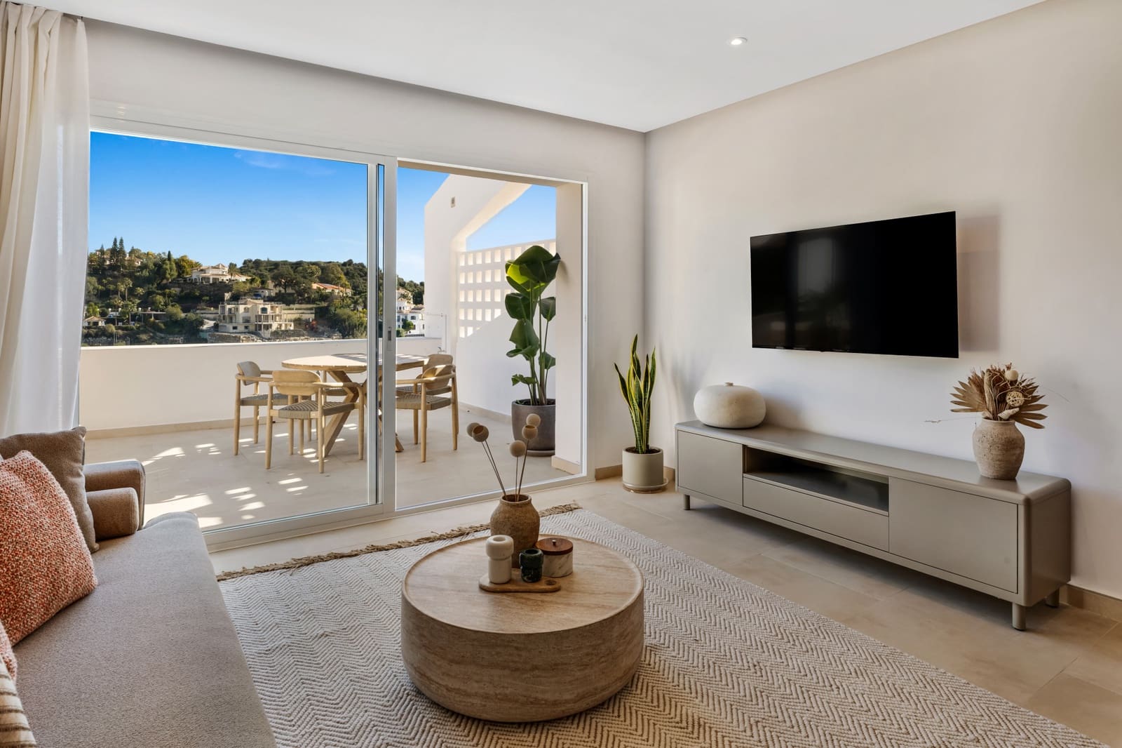 2 slaapkamer Appartement te koop in La Quinta met zwembad garage - € 599.000 (Ref: 9535515)