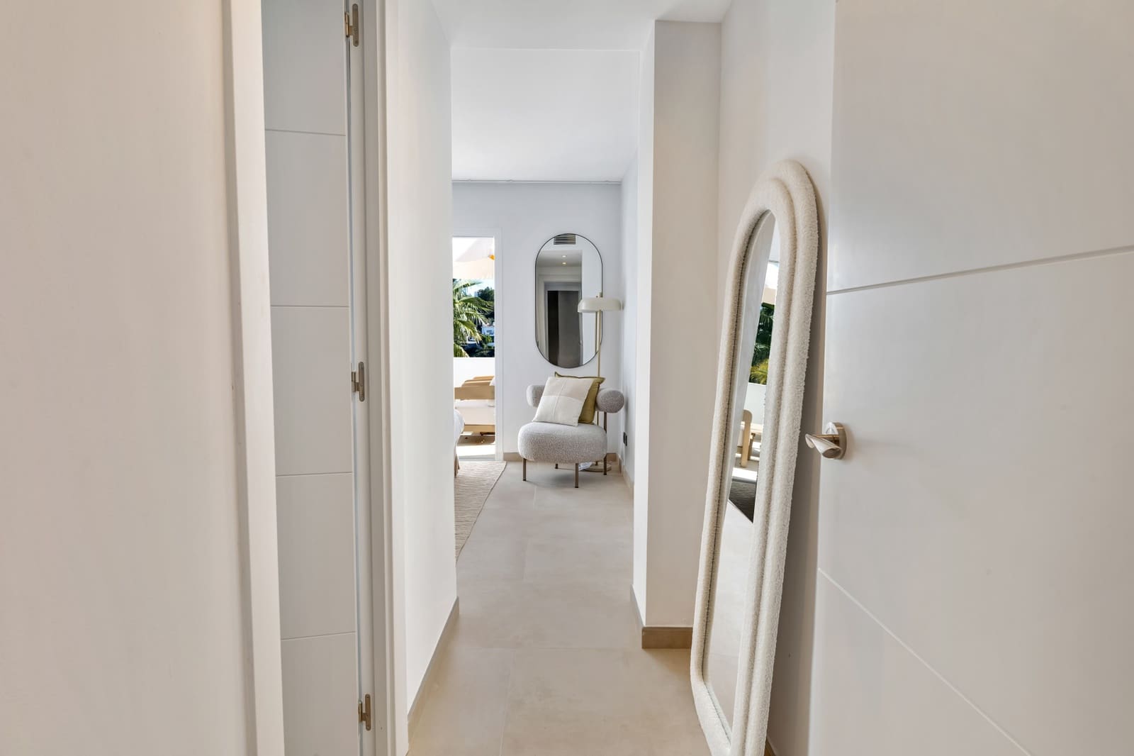 Apartamento de 2 habitaciones en La Quinta en venta con piscina garaje - 535.000 € (Ref: 9535515)