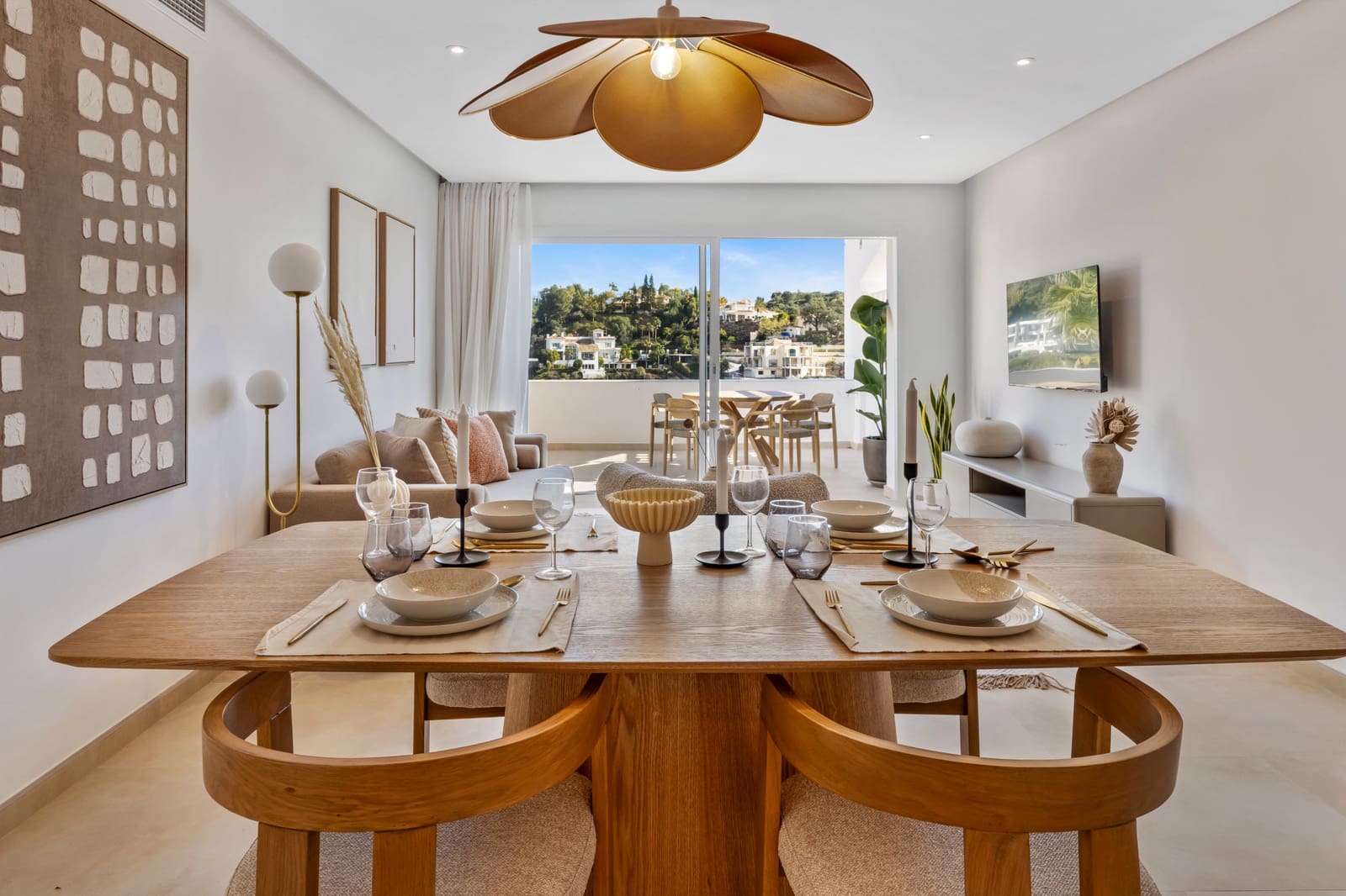 Apartamento de 2 habitaciones en La Quinta en venta con piscina garaje - 535.000 € (Ref: 9535515)