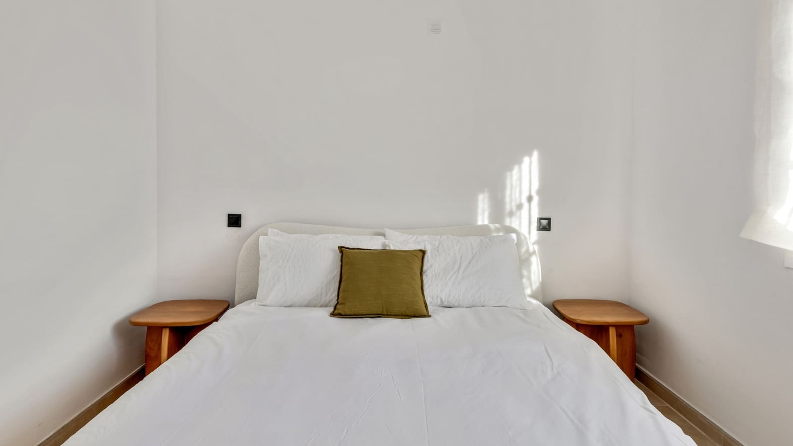 3 soverom Leilighet til salgs i Nueva Andalucia med svømmebasseng garasje - € 689 000 (Ref: 9535516)