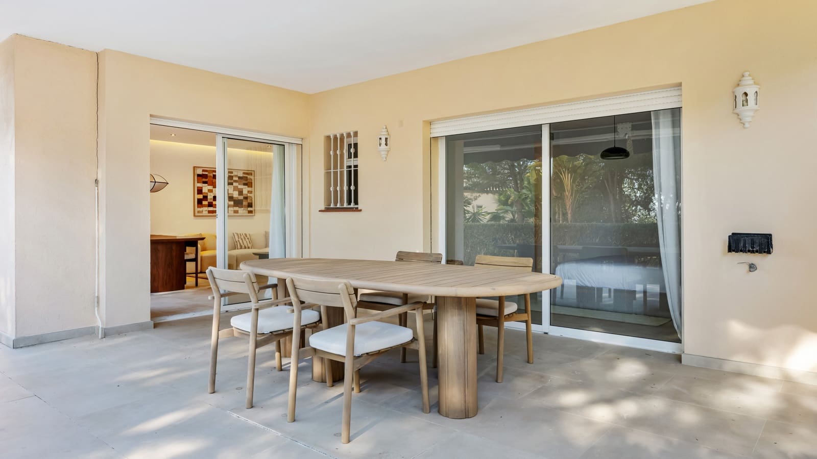 3 soverom Leilighet til salgs i Nueva Andalucia med svømmebasseng garasje - € 689 000 (Ref: 9535516)