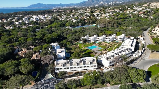 3 Zimmer Haus zu verkaufen in Marbella mit Pool Garage - 1.700.000 € (Ref: 9547603)