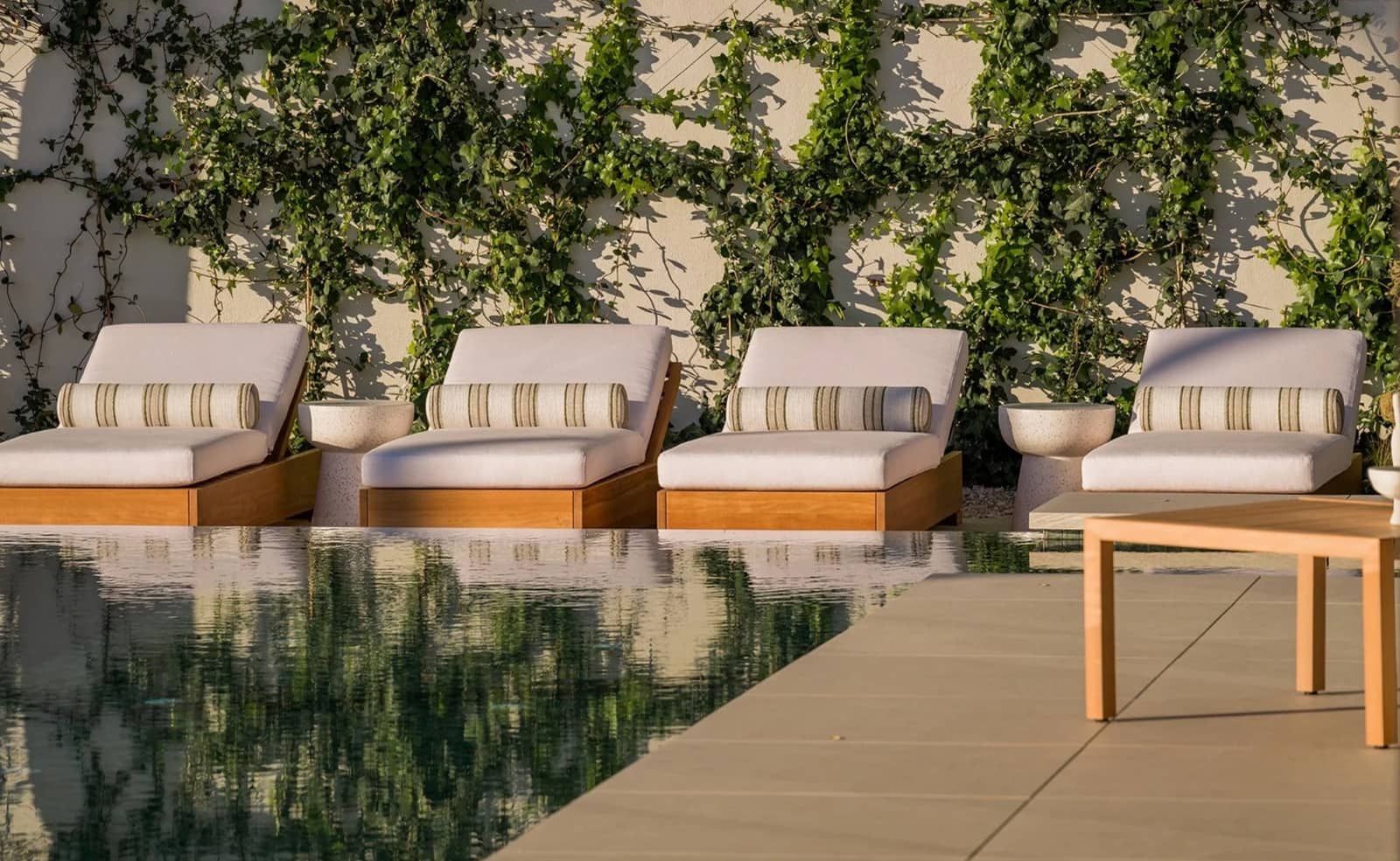 5 slaapkamer Villa te koop in Nueva Andalucia met zwembad garage - € 5.975.000 (Ref: 9647709)