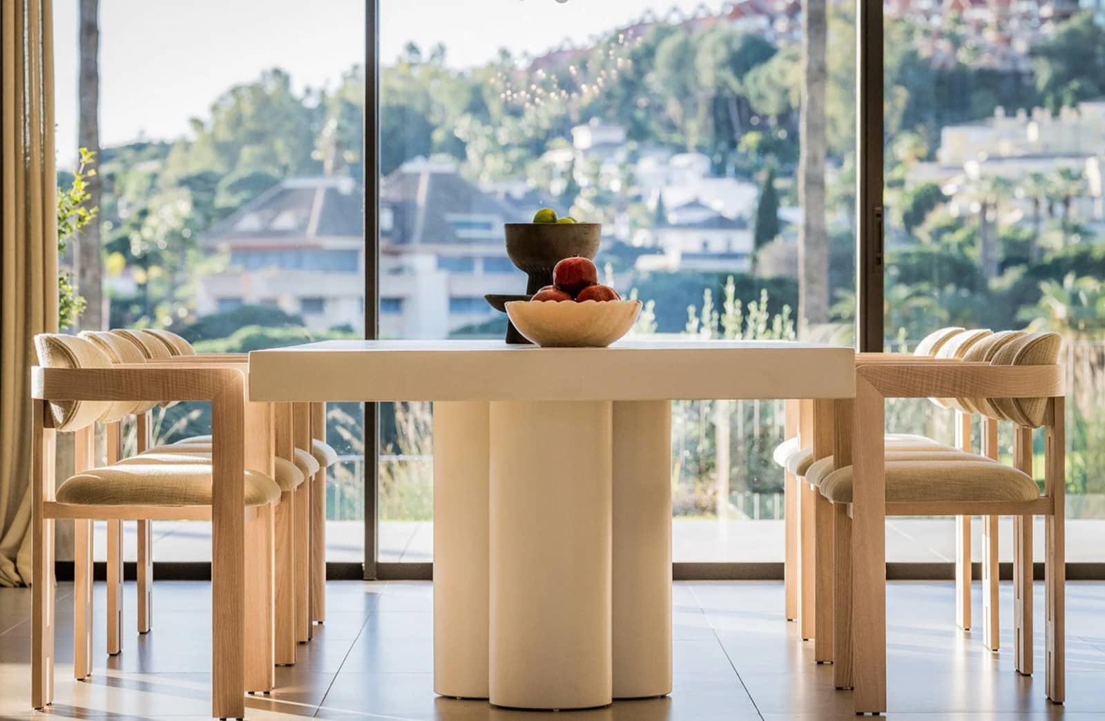 5 slaapkamer Villa te koop in Nueva Andalucia met zwembad garage - € 5.975.000 (Ref: 9647709)