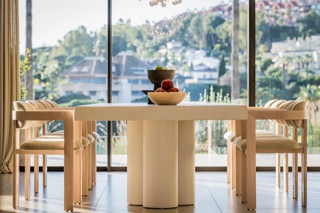 5 slaapkamer Villa te koop in Nueva Andalucia, Marbella met zwembad garage - € 5.975.000 (Ref: 9647709)