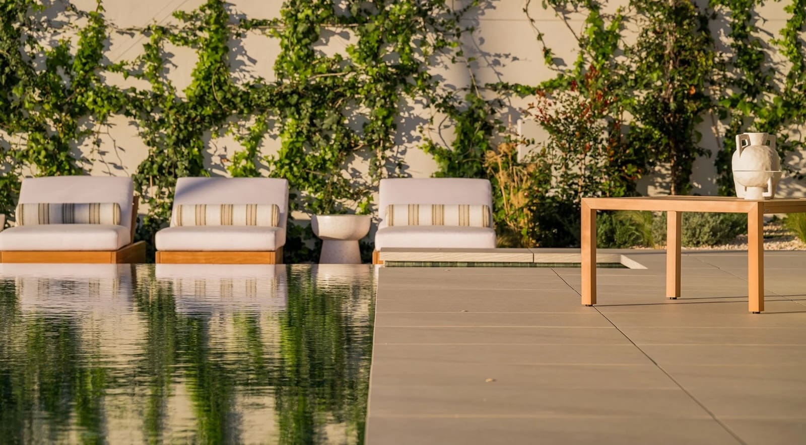 5 slaapkamer Villa te koop in Nueva Andalucia met zwembad garage - € 5.975.000 (Ref: 9647709)