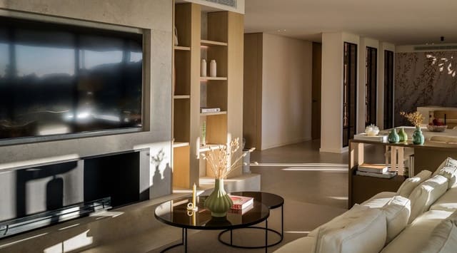 5 slaapkamer Villa te koop in Nueva Andalucia, Marbella met zwembad garage - € 5.975.000 (Ref: 9647709)