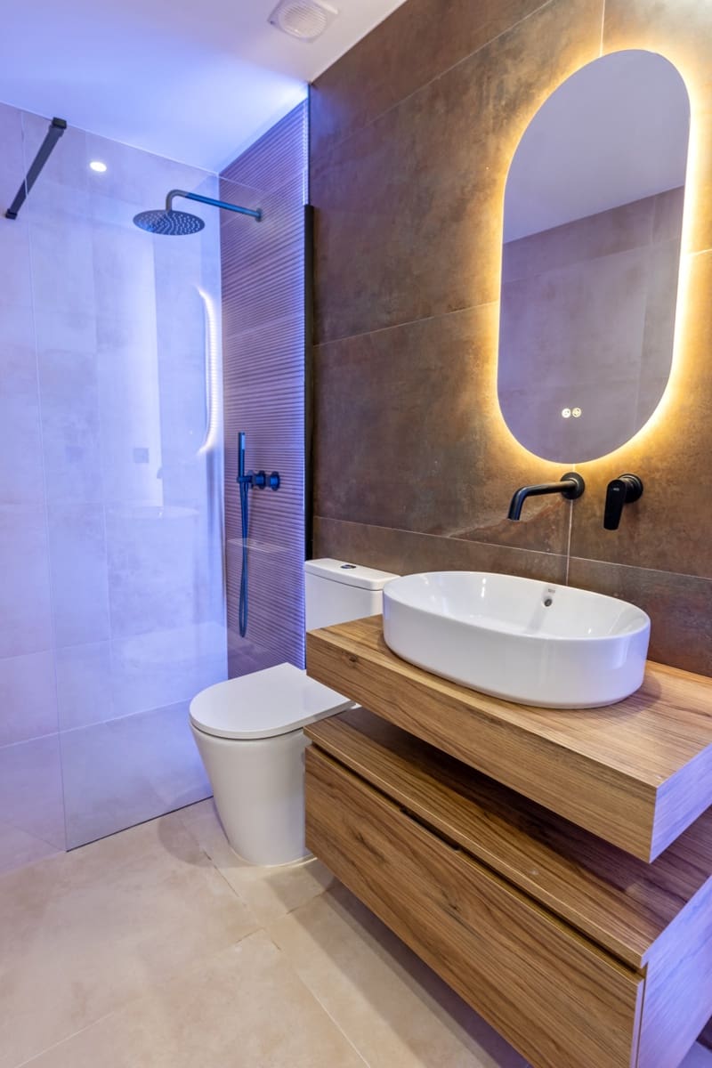 3 bedroom Apartment for sale in Nueva Andalucia with pool garage - € 699,000 (Ref: 9669944)