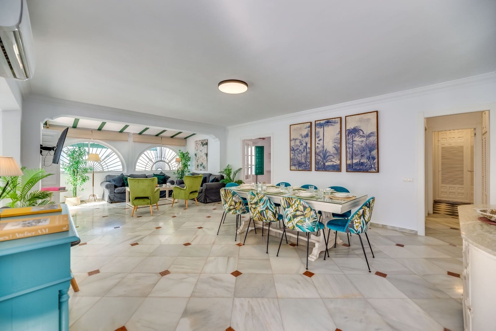 4 bedroom Villa for sale in Nueva Andalucia with pool garage - € 1,300,000 (Ref: 9690031)