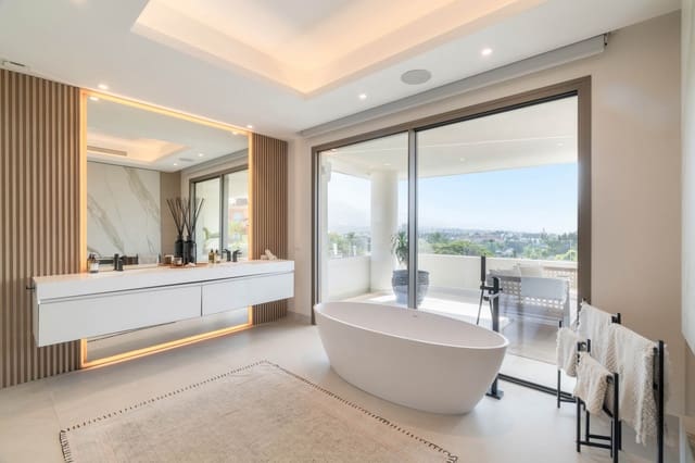 4 quarto Moradia para venda em Marbella com piscina - 4 295 000 € (Ref: 9755327)