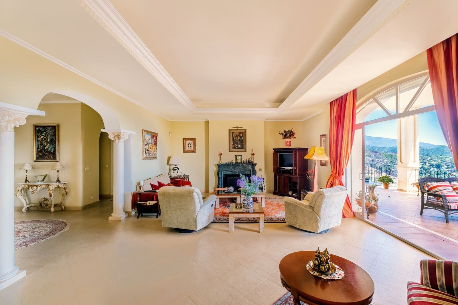 7 sovrum Finca/Hus på landet till salu i Estepona med pool garage - 2 300 000 € (Ref: 9755338)