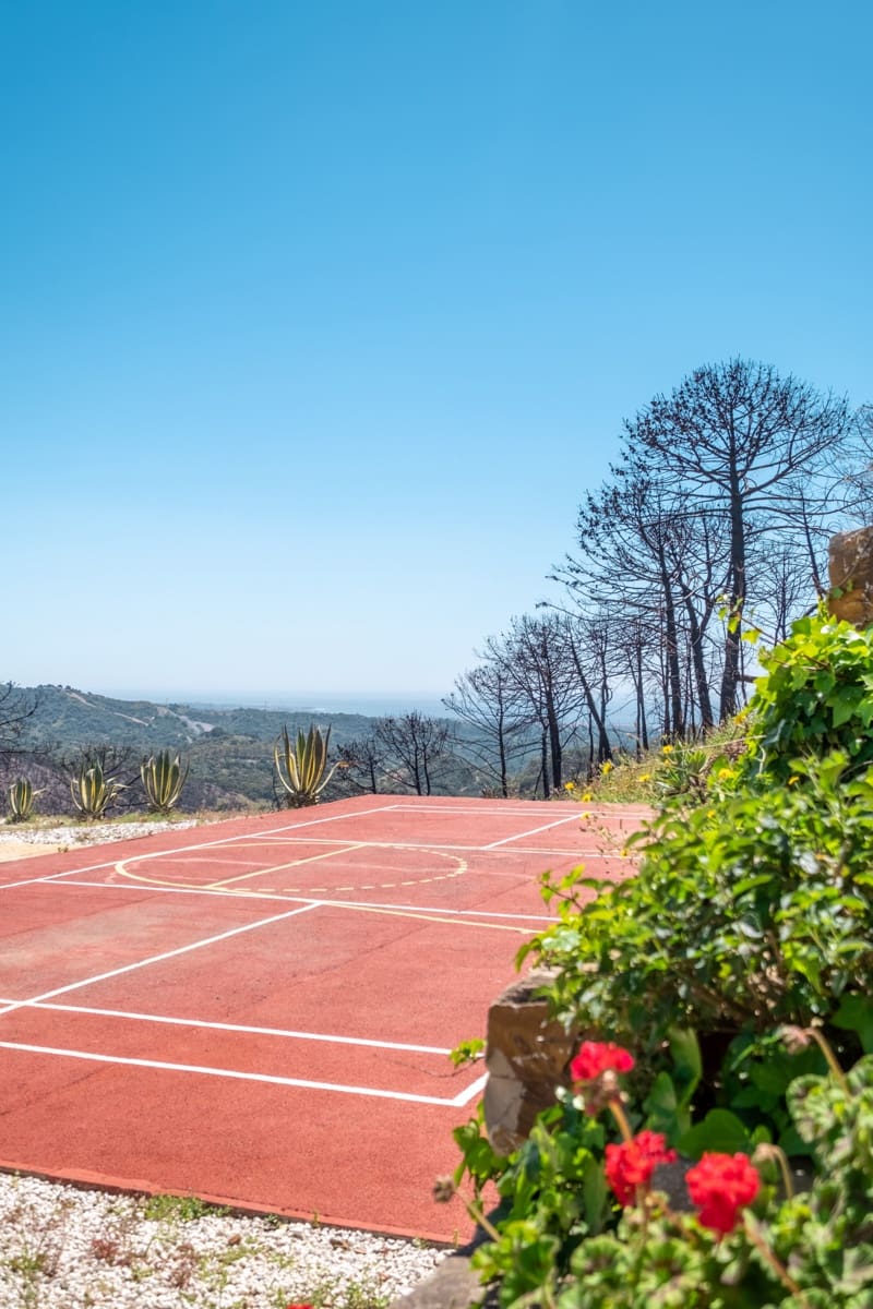 7 sovrum Finca/Hus på landet till salu i Estepona med pool garage - 2 300 000 € (Ref: 9755338)