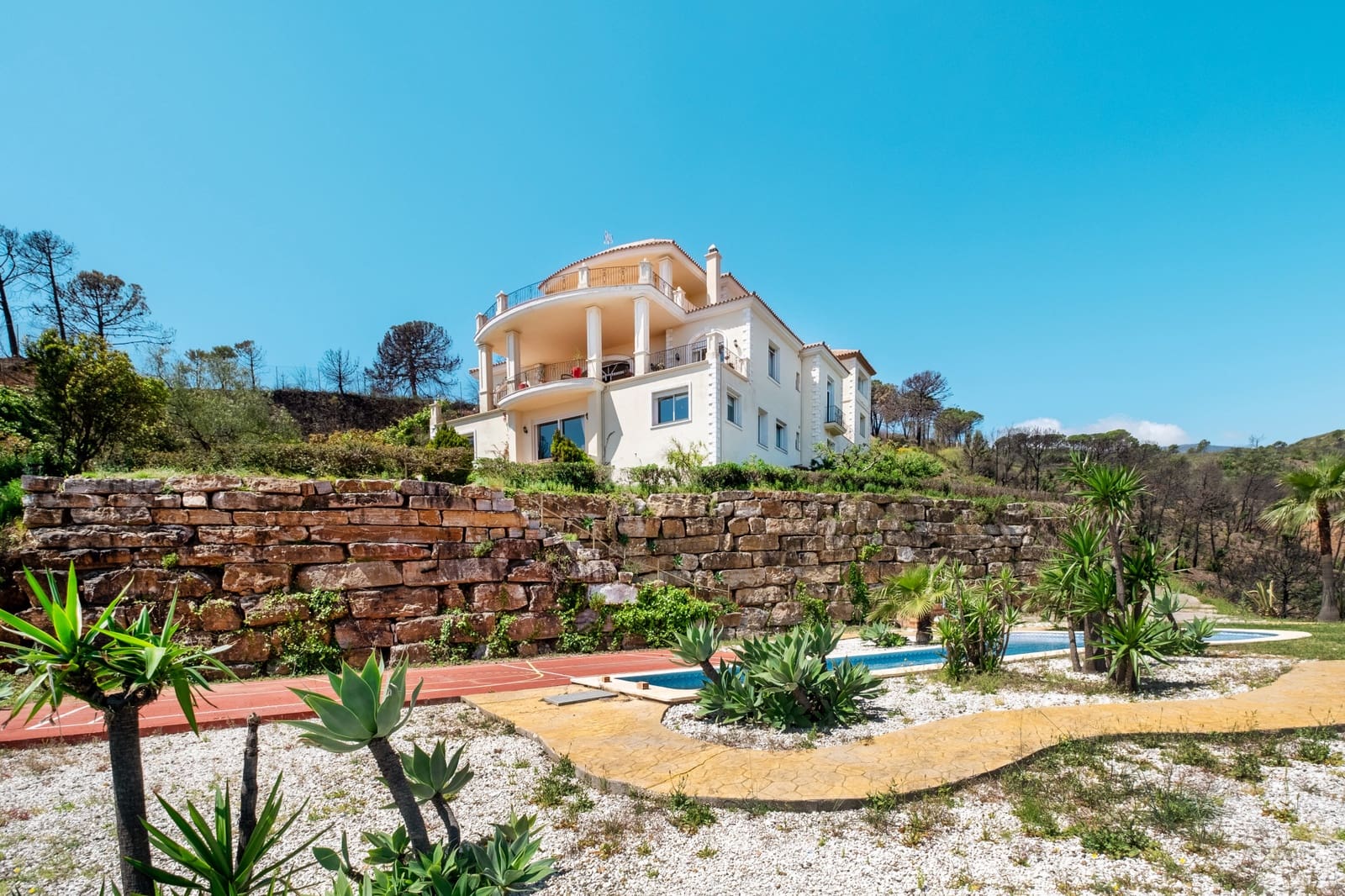 7 sovrum Finca/Hus på landet till salu i Estepona med pool garage - 2 300 000 € (Ref: 9755338)