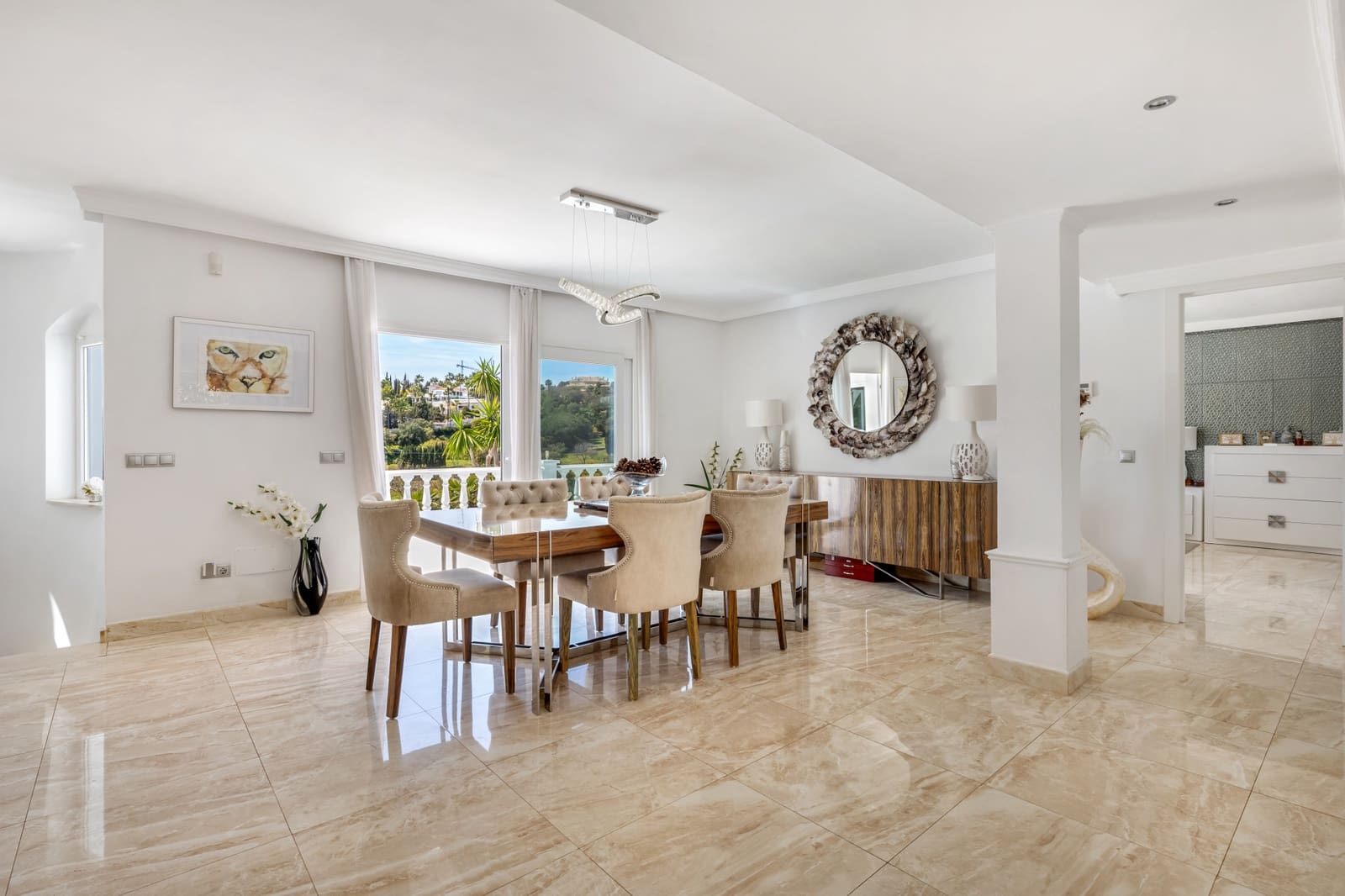 5 Zimmer Villa zu verkaufen in Marbella mit Pool Garage - 1.795.000 € (Ref: 9758527)