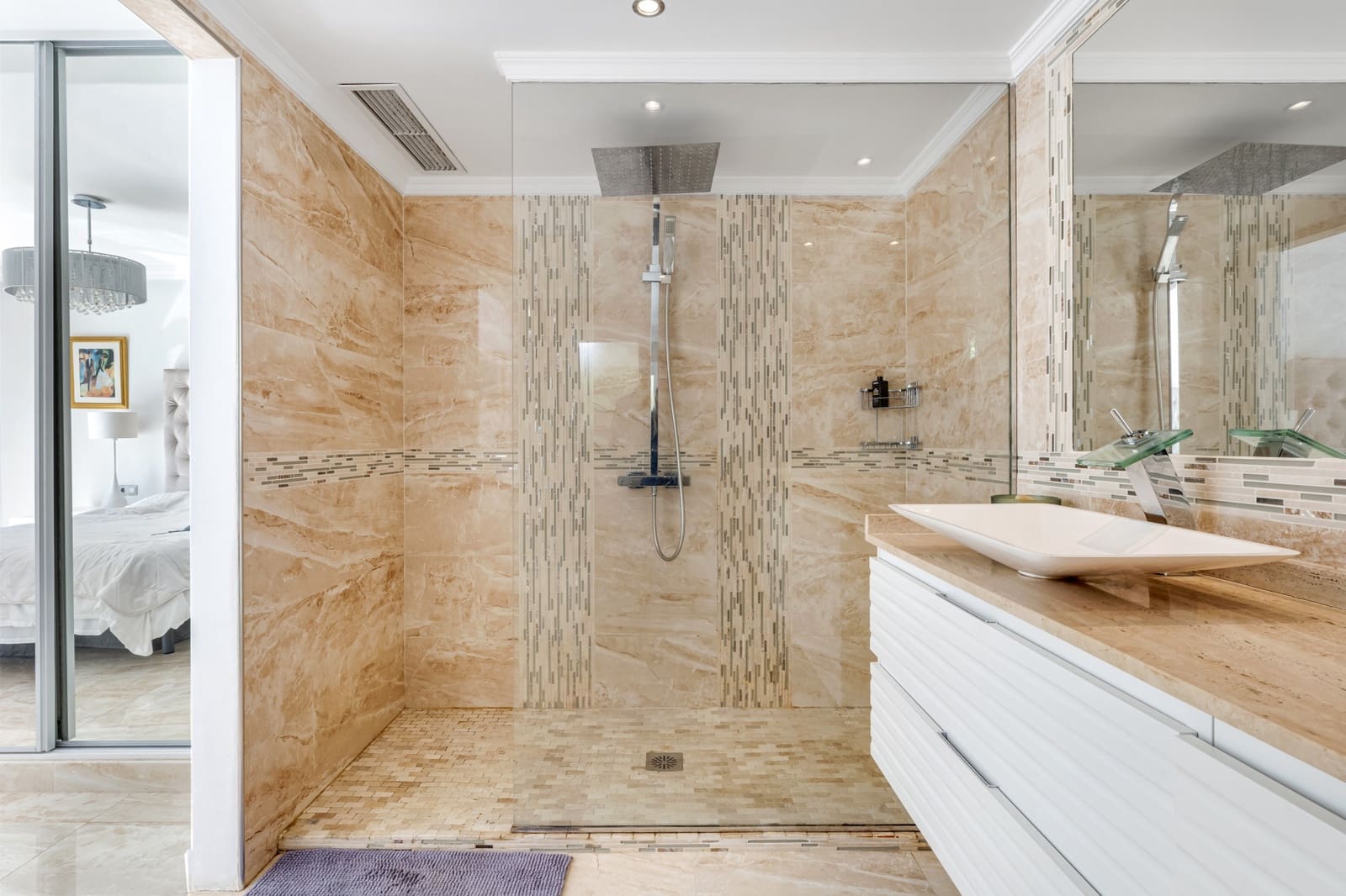 5 Zimmer Villa zu verkaufen in Marbella mit Pool Garage - 1.795.000 € (Ref: 9758527)