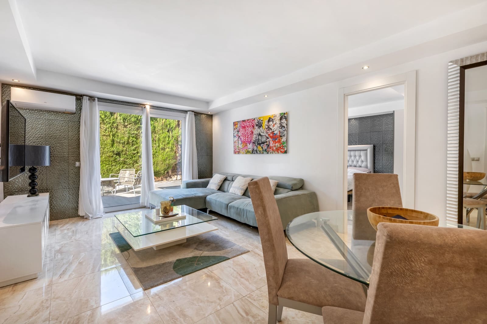 5 Zimmer Villa zu verkaufen in Marbella mit Pool Garage - 1.795.000 € (Ref: 9758527)