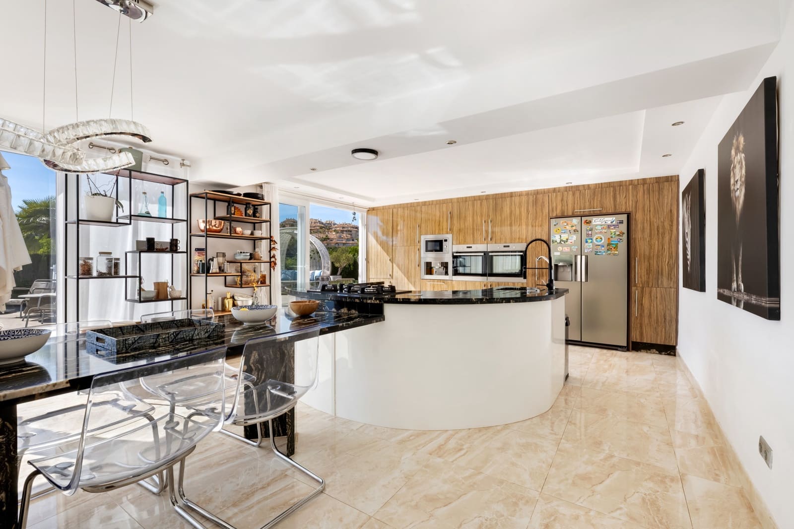 5 Zimmer Villa zu verkaufen in Marbella mit Pool Garage - 1.795.000 € (Ref: 9758527)