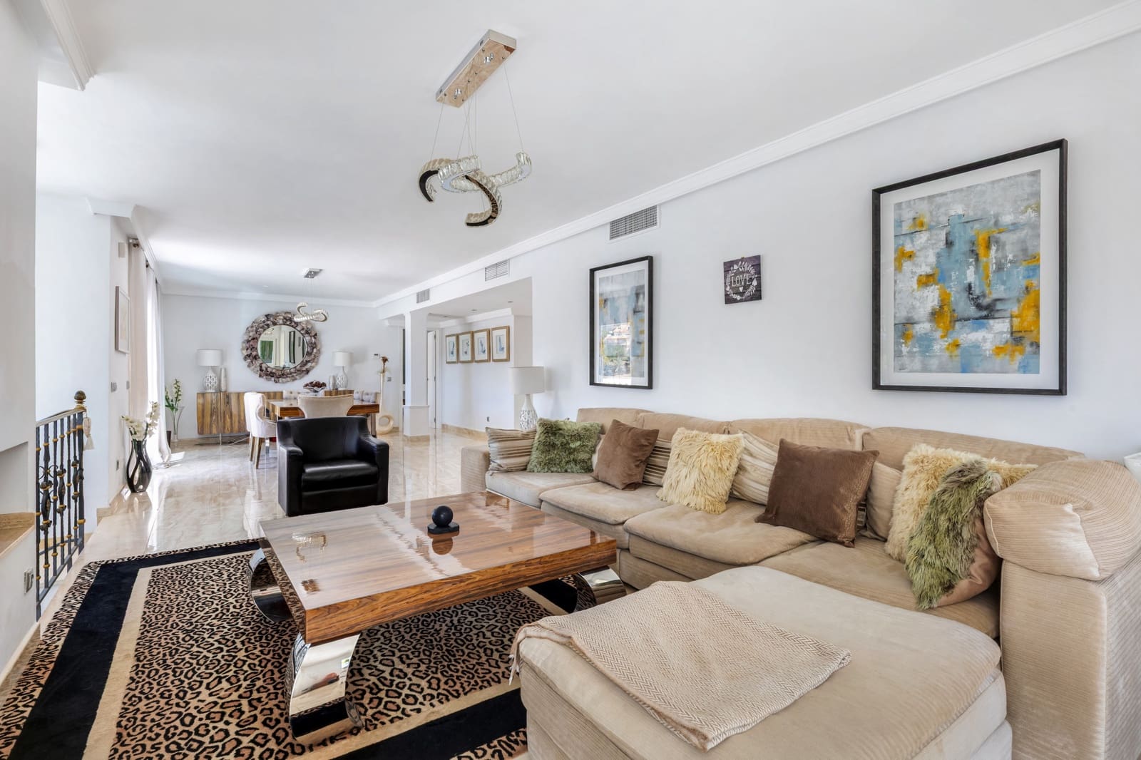 5 Zimmer Villa zu verkaufen in Marbella mit Pool Garage - 1.795.000 € (Ref: 9758527)