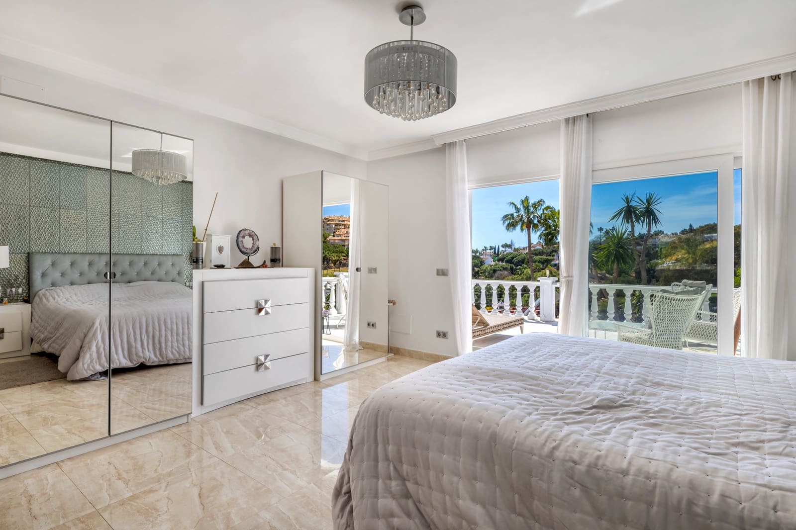5 chambre Villa/Maison à vendre à Marbella avec piscine garage - 1 795 000 € (Ref: 9758527)
