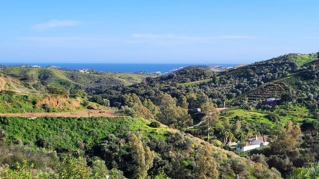 6 soverom Villa til salgs i Mijas Costa, Mijas med svømmebasseng garasje - € 2 595 000 (Ref: 9772685)