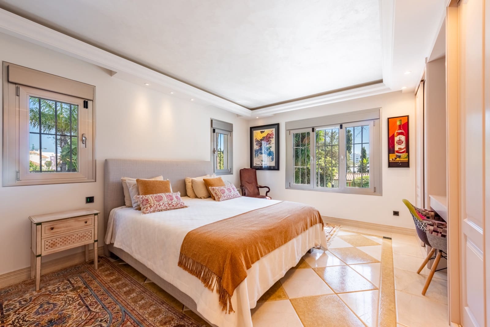 Chalet de 4 habitaciones en San Pedro de Alcantara en venta con piscina garaje - 5.850.000 € (Ref: 9772691)