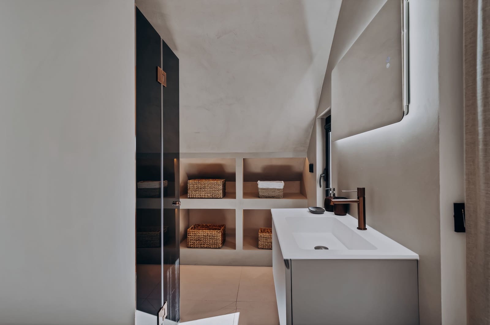 4 makuuhuone Paritalo myytävänä paikassa Puerto Banus mukana uima-altaan 
autotalli - 1 350 000 € (Ref: 9783014)