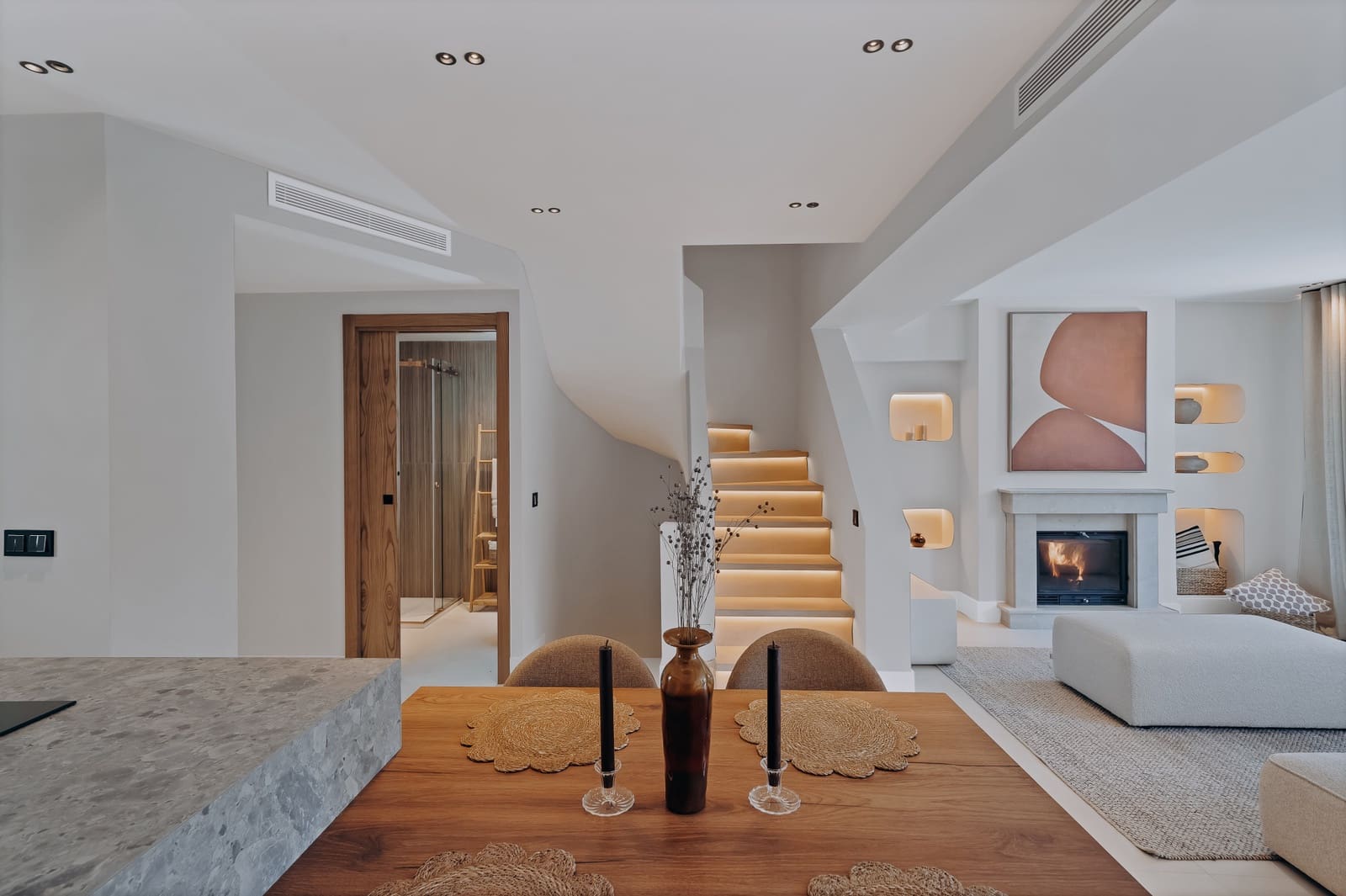 4 chambre Villa/Maison Semi-Mitoyenne à vendre à Puerto Banus avec piscine garage - 1 350 000 € (Ref: 9783014)