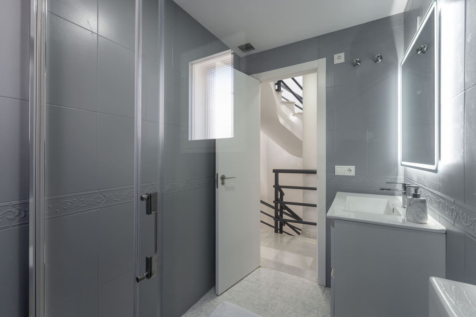 3 chambre Maison de Ville à vendre à Marbella avec piscine garage - 649 000 € (Ref: 9790240)