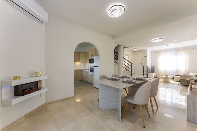 3 sovrum Hus till salu i Marbella med pool garage - 649 000 € (Ref: 9790240)