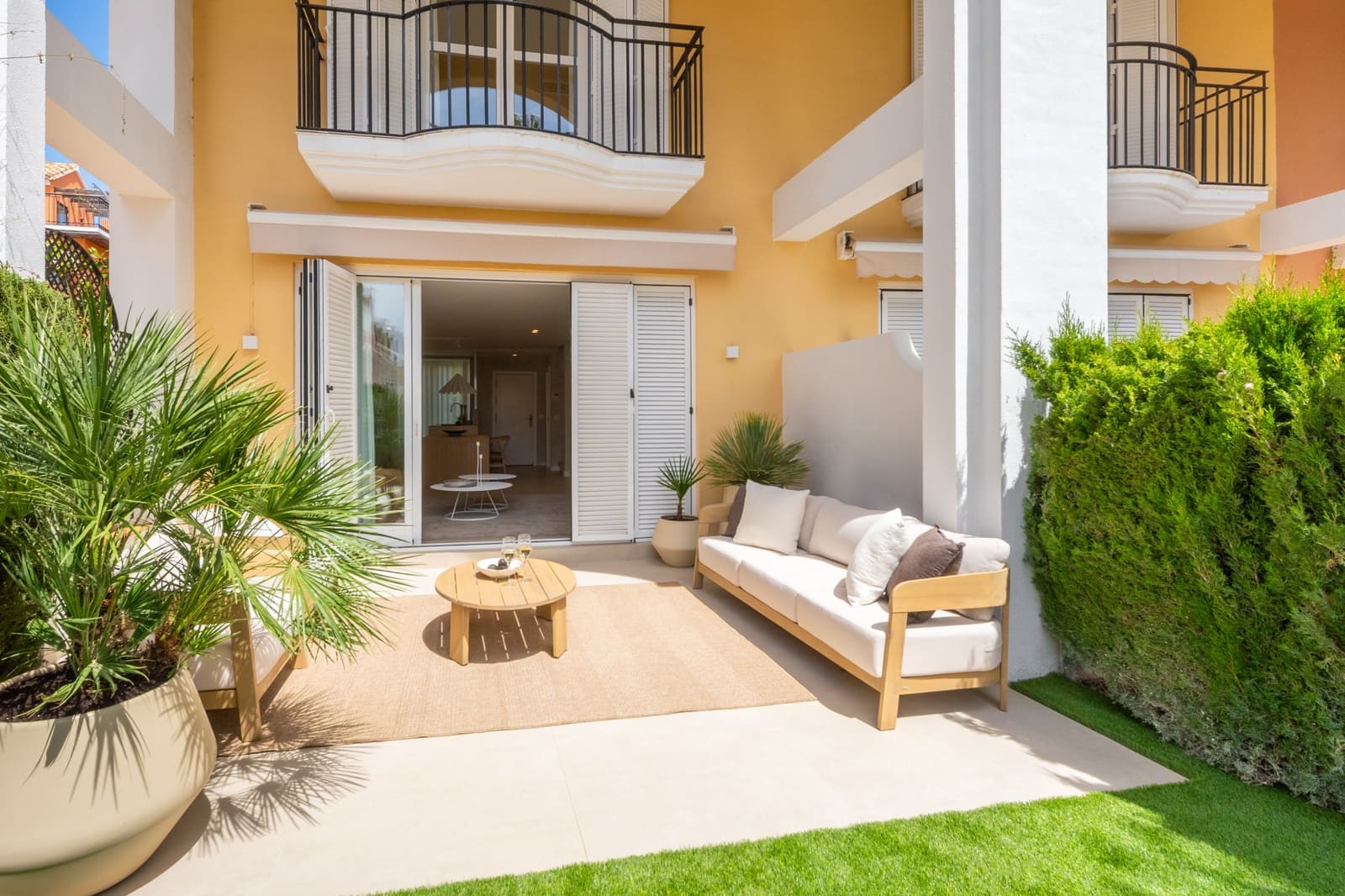3 sypialnia Dom na sprzedaż w Marbella z basenem garażem - 1 725 000 € (Ref: 9798670)