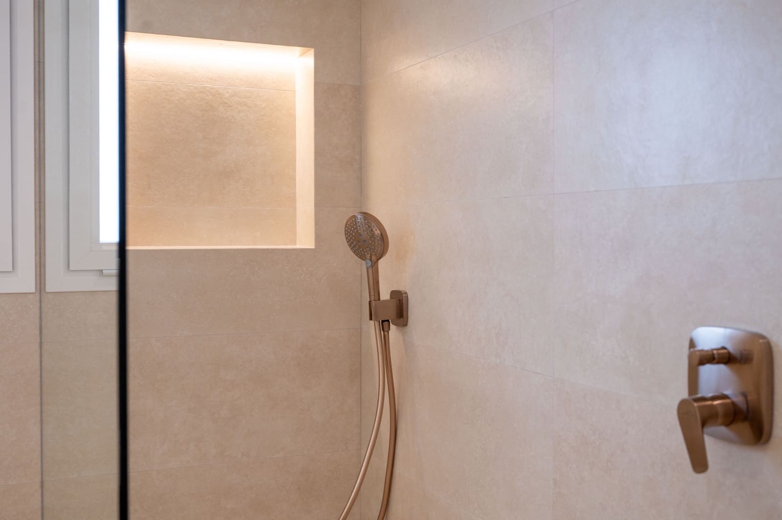 3 quarto Apartamento para venda em Nueva Andalucia com piscina garagem - 1 785 000 € (Ref: 9807654)