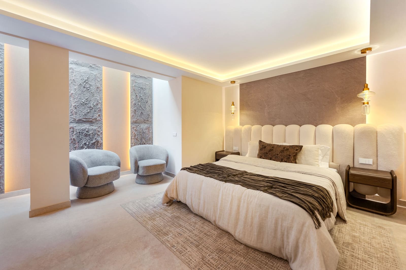 3 quarto Apartamento para venda em Nueva Andalucia com piscina garagem - 1 785 000 € (Ref: 9807654)