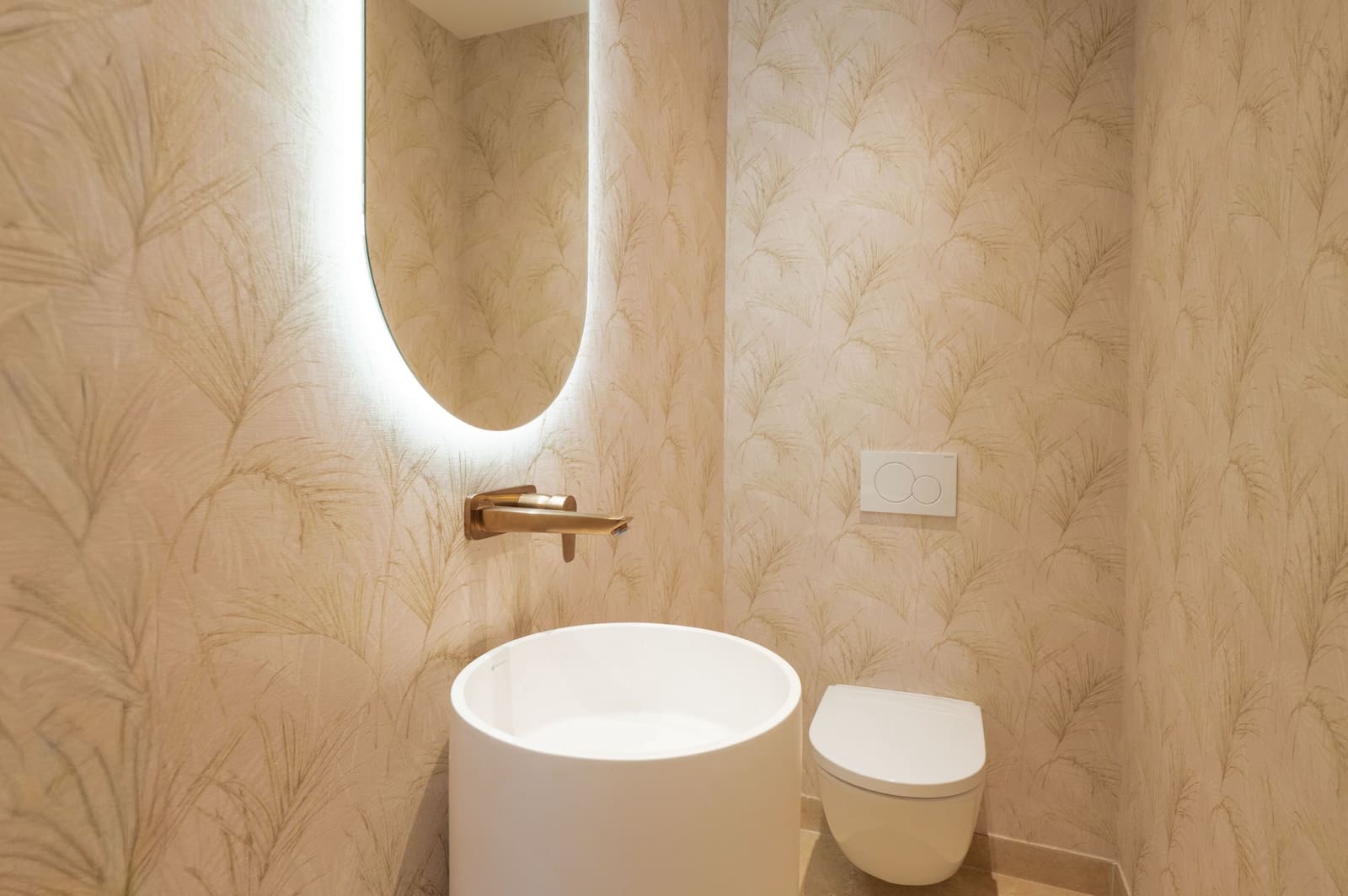 3 quarto Apartamento para venda em Nueva Andalucia com piscina garagem - 1 785 000 € (Ref: 9807654)