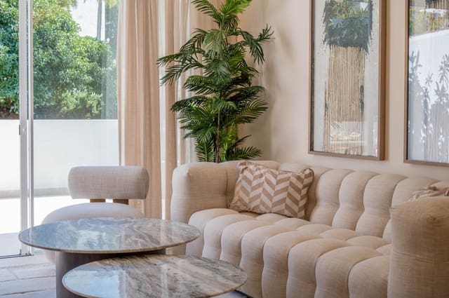 3 quarto Apartamento para venda em Nueva Andalucia, Marbella com piscina garagem - 1 785 000 € (Ref: 9807654)