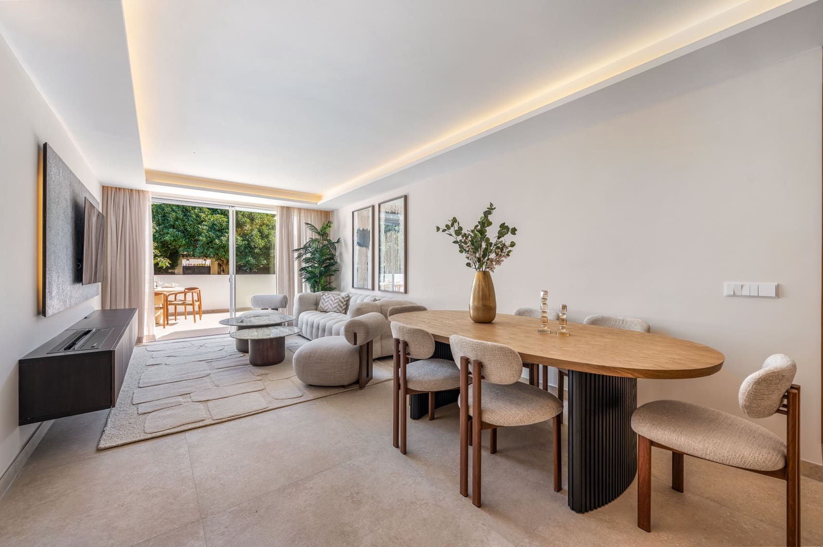 3 bedroom Apartment for sale in Nueva Andalucia with pool garage - € 1,785,000 (Ref: 9807654)