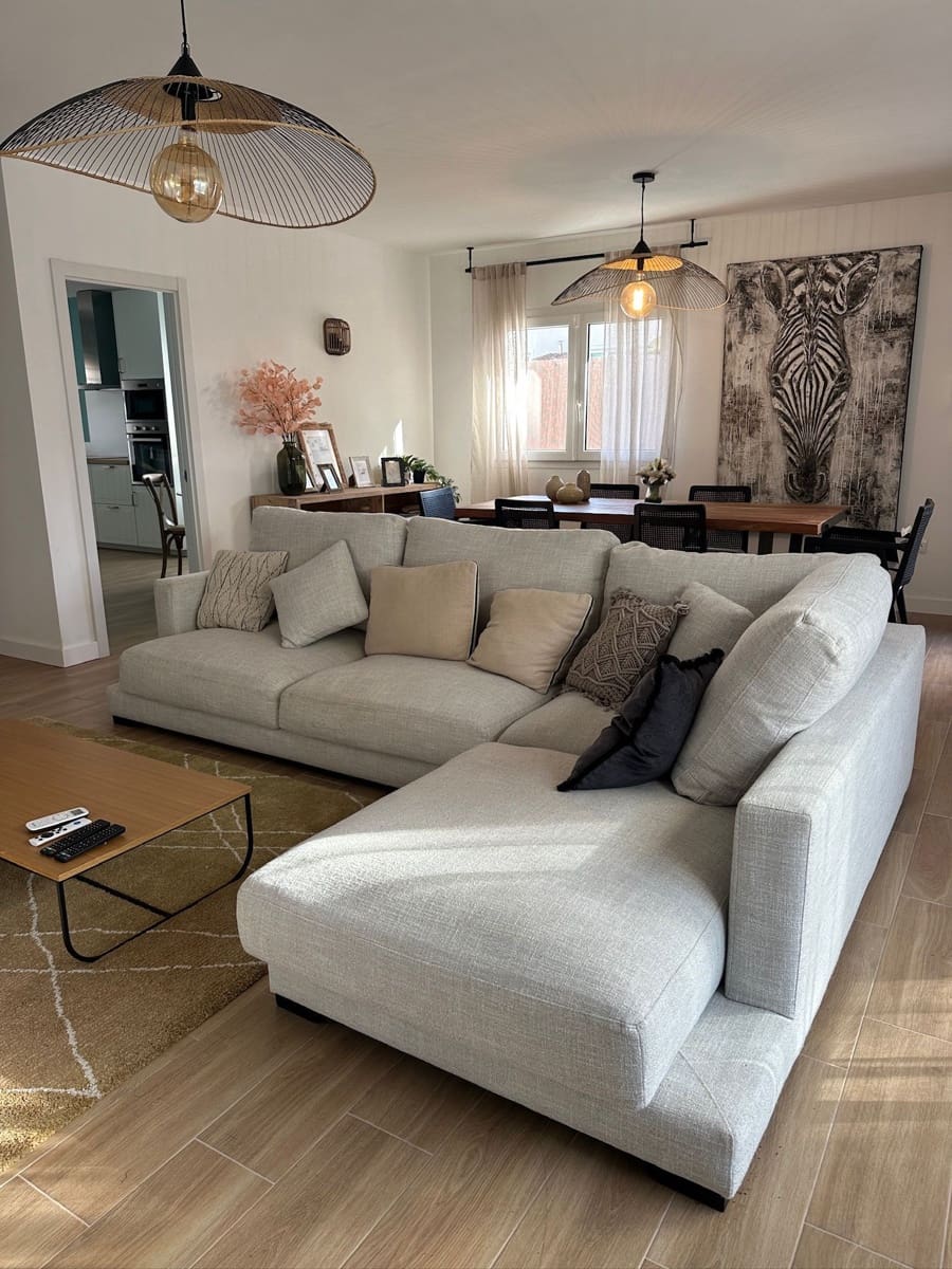 4 makuuhuone Huvila myytävänä paikassa Marbella mukana uima-altaan 
autotalli - 1 290 000 € (Ref: 9807655)