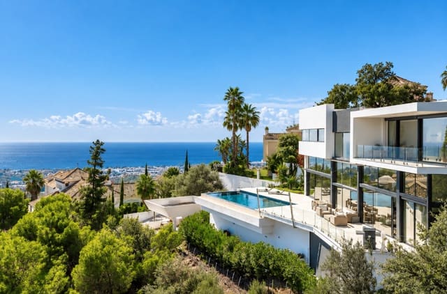 4 sypialnia Willa na sprzedaż w Marbella z basenem garażem - 3 945 000 € (Ref: 9821997)
