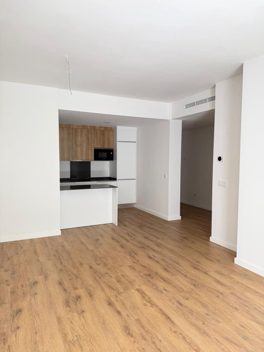 2 bedroom Apartment for sale in Estepona with pool garage - € 579,000 (Ref: 9844828)