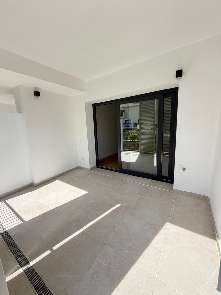 2 bedroom Apartment for sale in Estepona with pool garage - € 579,000 (Ref: 9844828)