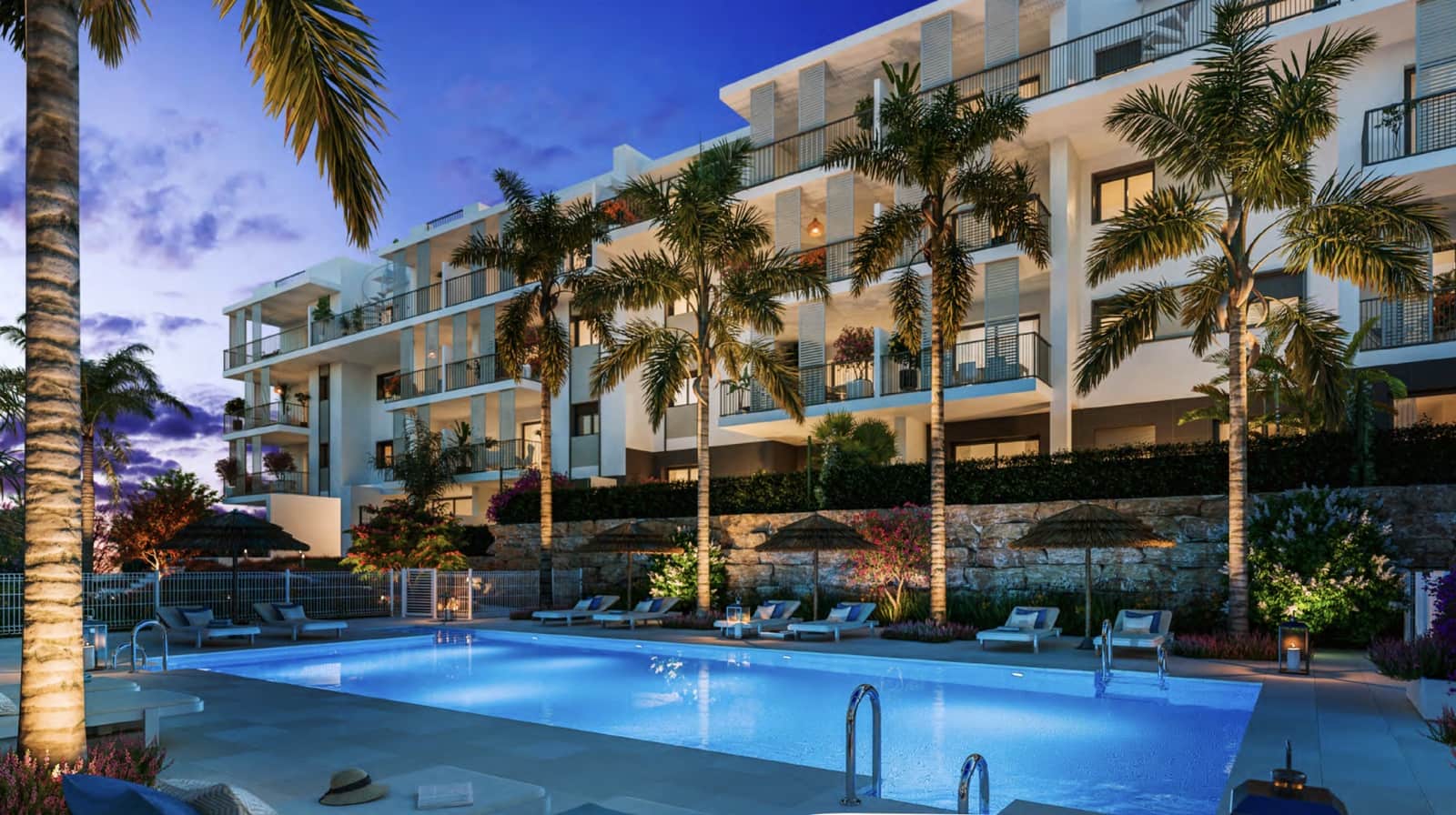 2 bedroom Apartment for sale in Estepona with pool garage - € 579,000 (Ref: 9844828)
