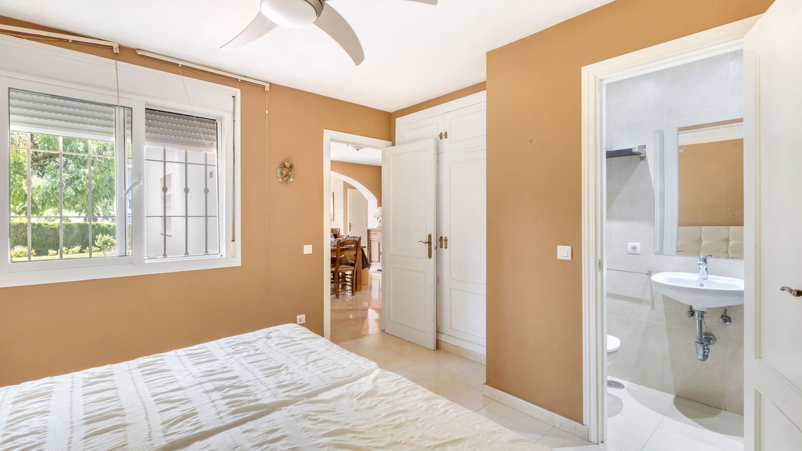 3 Zimmer Apartment zu verkaufen in Nueva Andalucia mit Pool - 629.000 € (Ref: 9910016)