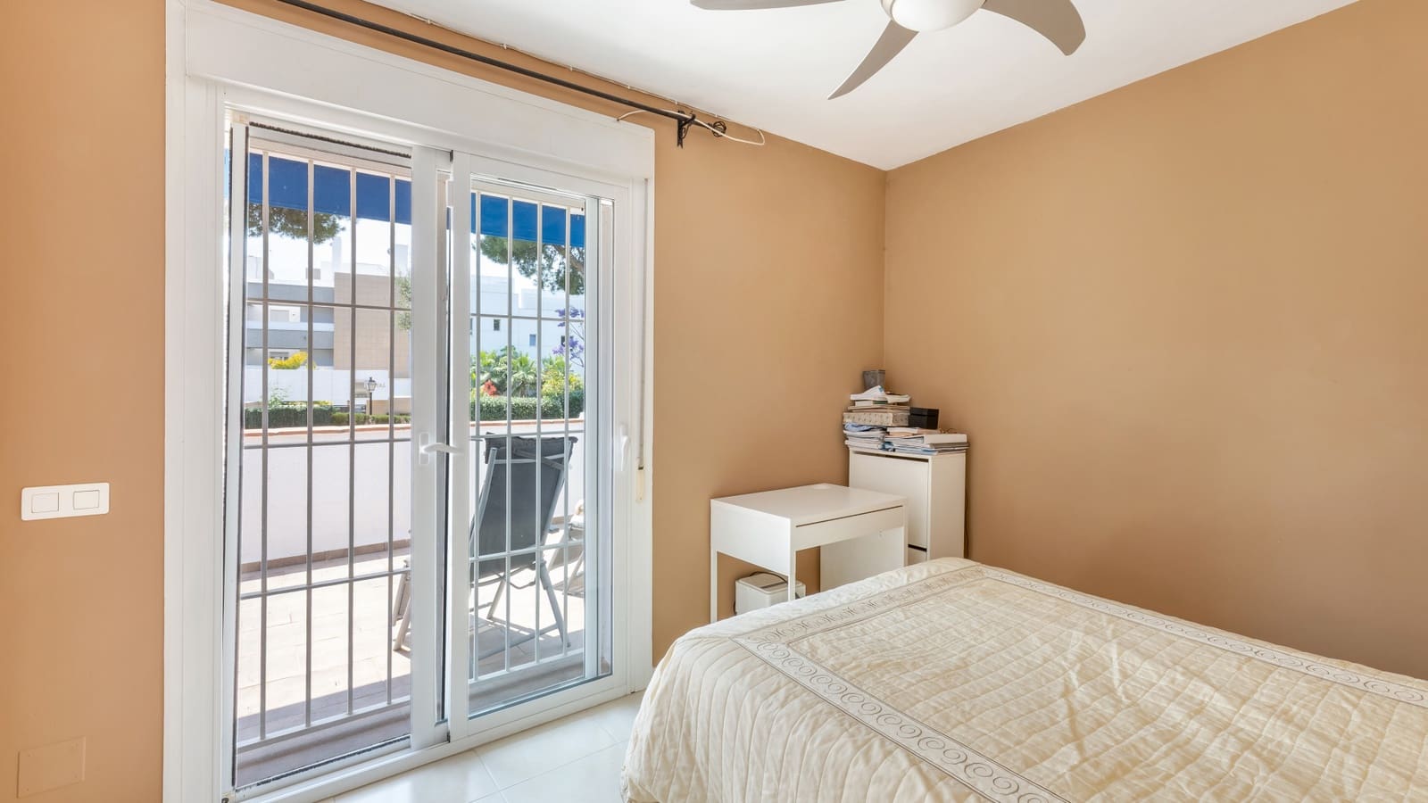 3 Zimmer Apartment zu verkaufen in Nueva Andalucia mit Pool - 629.000 € (Ref: 9910016)