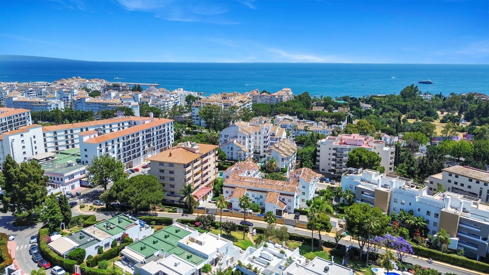 3 Zimmer Apartment zu verkaufen in Nueva Andalucia mit Pool - 629.000 € (Ref: 9910016)