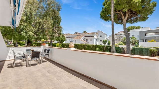 3 Zimmer Apartment zu verkaufen in Nueva Andalucia, Marbella mit Pool - 629.000 € (Ref: 9910016)