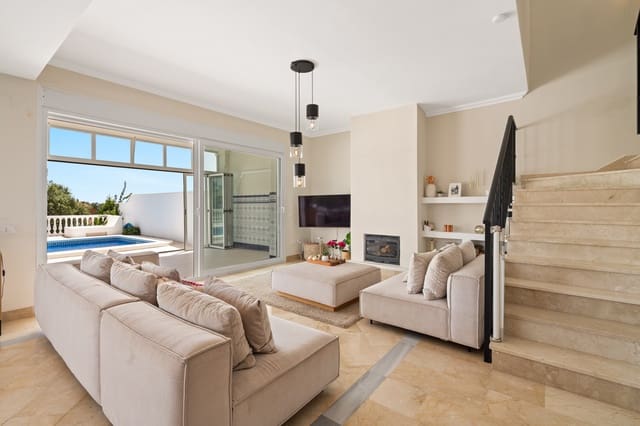 Chalet de 4 habitaciones en Marbella en venta con piscina garaje - 1.099.000 € (Ref: 9986355)